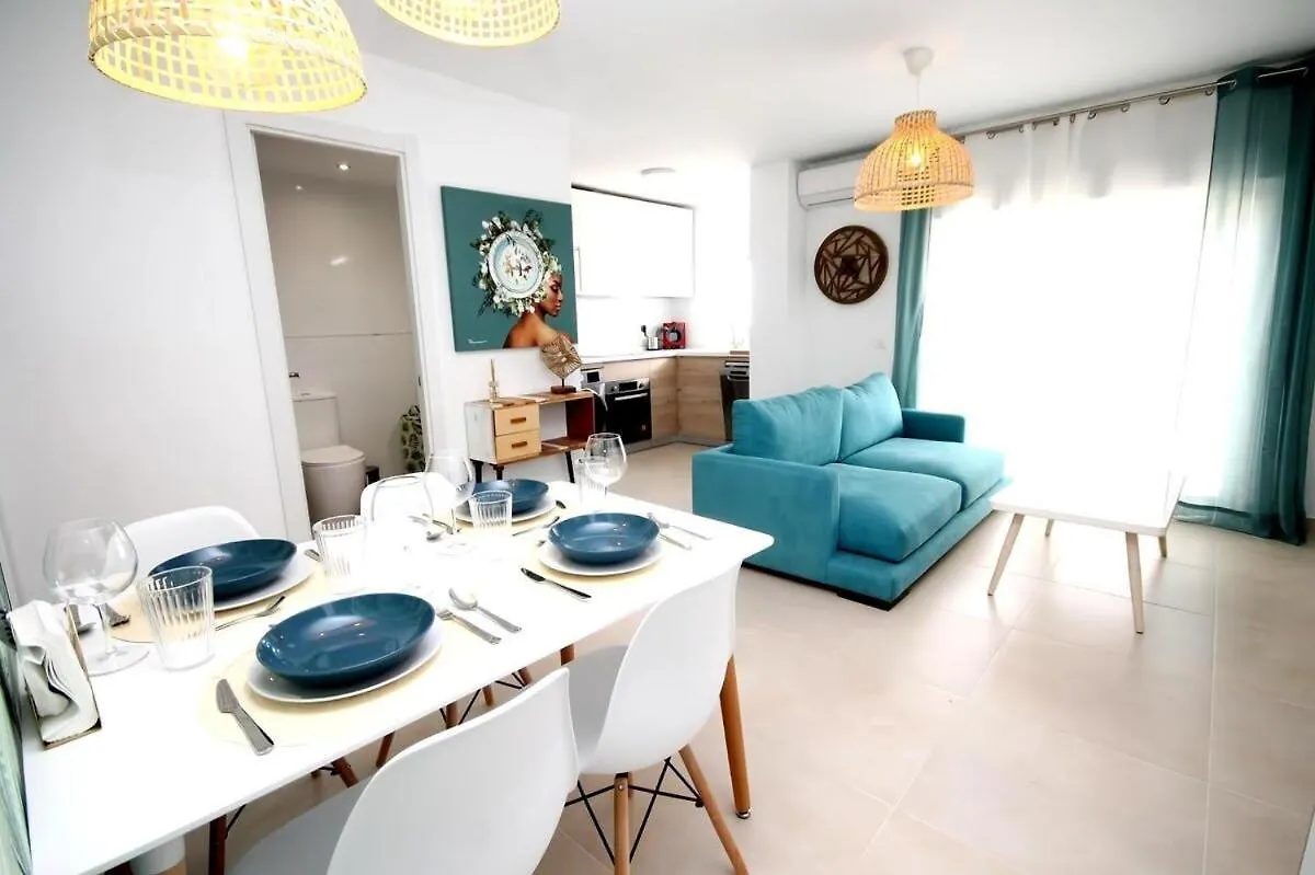 Apartamento Moderno Y Con Estilo En La Carihuela Torremolinos 0*,