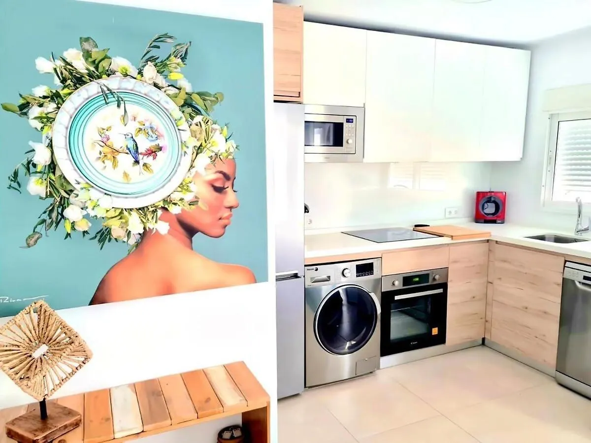Apartamento Moderno Y Con Estilo En La Carihuela Torremolinos